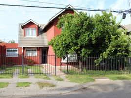4 Bedroom House for sale in Santiago, San Jode De Maipo, Cordillera, Santiago