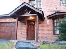 3 Bedroom House for sale in General Sarmiento, Buenos Aires, General Sarmiento