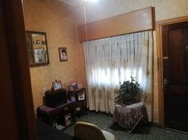 在Lanus, Buenos Aires出售的4 卧室 屋, Lanus