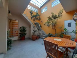 2 Bedroom House for sale in Santa Fe, Rosario, Santa Fe