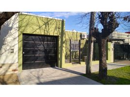 2 Bedroom House for sale in General Sarmiento, Buenos Aires, General Sarmiento