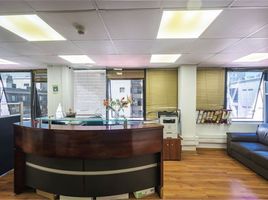 200 SqM Office for rent in Cerro San Cristobal, Santiago, Santiago, Santiago