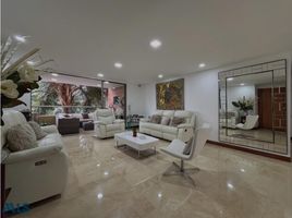 4 Bedroom Apartment for sale in Colombia, Medellin, Antioquia, Colombia