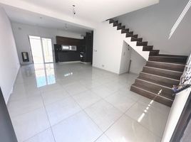 2 Habitación Casa en venta en Tres De Febrero, Buenos Aires, Tres De Febrero