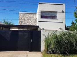 4 Bedroom House for sale in Rosario, Santa Fe, Rosario