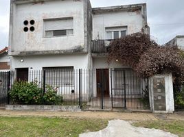 6 Habitación Villa en venta en Buenos Aires, Lomas De Zamora, Buenos Aires