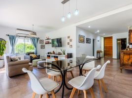 2 Bedroom House for sale in Rosario, Santa Fe, Rosario