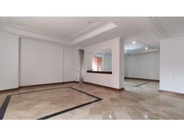 4 Bedroom House for sale in Centro Comercial Unicentro Medellin, Medellin, Medellin