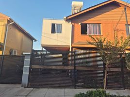 4 Bedroom House for sale in Santiago, Colina, Chacabuco, Santiago