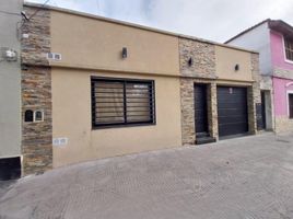 Villa 2 chambre à vendre à Moron, Buenos Aires, Moron