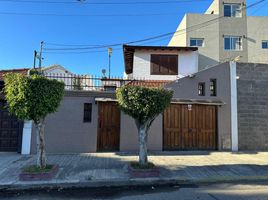 3 Bedroom House for sale in Lanus, Buenos Aires, Lanus