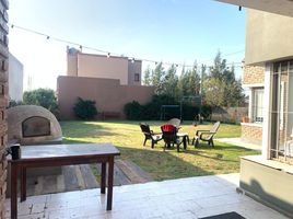 2 Bedroom House for sale in Rosario, Santa Fe, Rosario