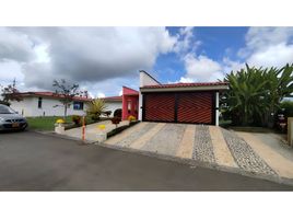 8 Habitación Villa en venta en Pereira, Risaralda, Pereira