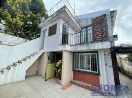 4 Bedroom House for sale in General Sarmiento, Buenos Aires, General Sarmiento