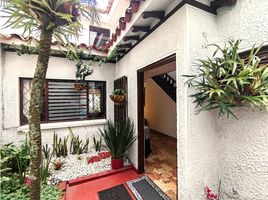 5 Bedroom Villa for sale in Templo Bogotá Colombia, Bogota, Bogota