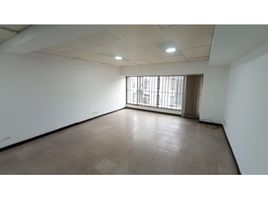 30 SqM Office for rent in Caldas, Manizales, Caldas