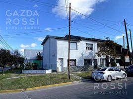 4 Bedroom House for sale in Lomas De Zamora, Buenos Aires, Lomas De Zamora