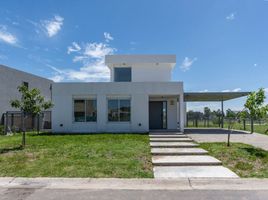 Villa 3 chambre à vendre à Pilar, Buenos Aires, Pilar