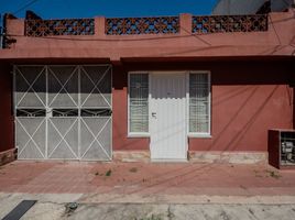 2 Habitación Casa en venta en Tres De Febrero, Buenos Aires, Tres De Febrero