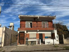 3 Bedroom House for sale in Quilmes, Buenos Aires, Quilmes