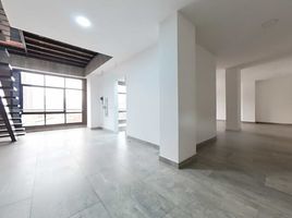 250 SqM Office for rent in Antioquia, Bello, Antioquia