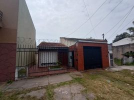 2 Bedroom House for sale in Lanus, Buenos Aires, Lanus