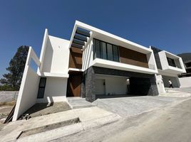 Maison 4 chambre à vendre à Santiago, Nuevo Leon, Santiago