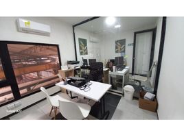 300 m² Office for rent in Placo de la Intendenta Fluvialo, Barranquilla, Barranquilla