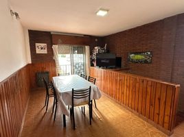 2 Bedroom House for sale in Quilmes, Buenos Aires, Quilmes