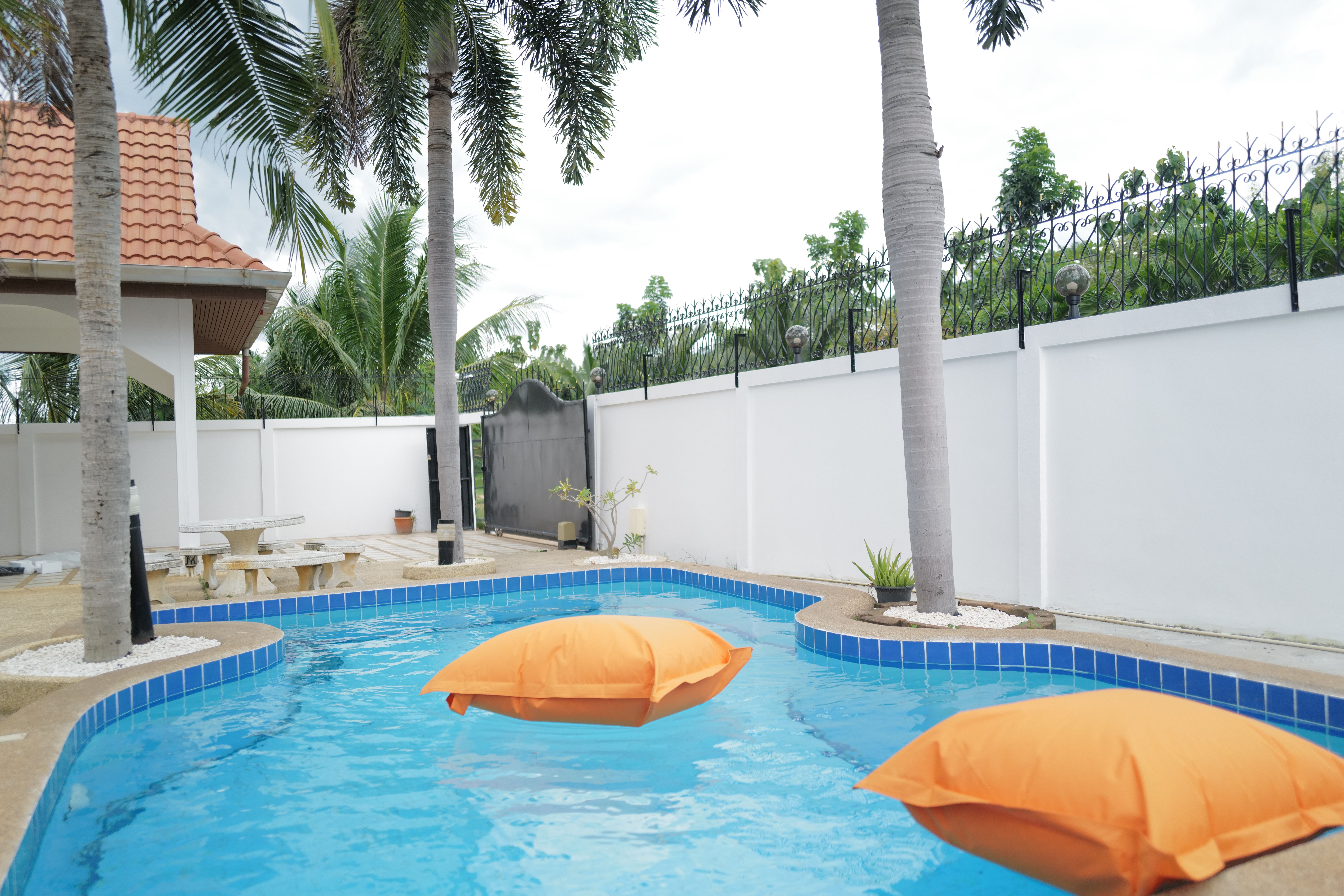 3 Bedroom House For Rent In Nong Prue, Chon Buri