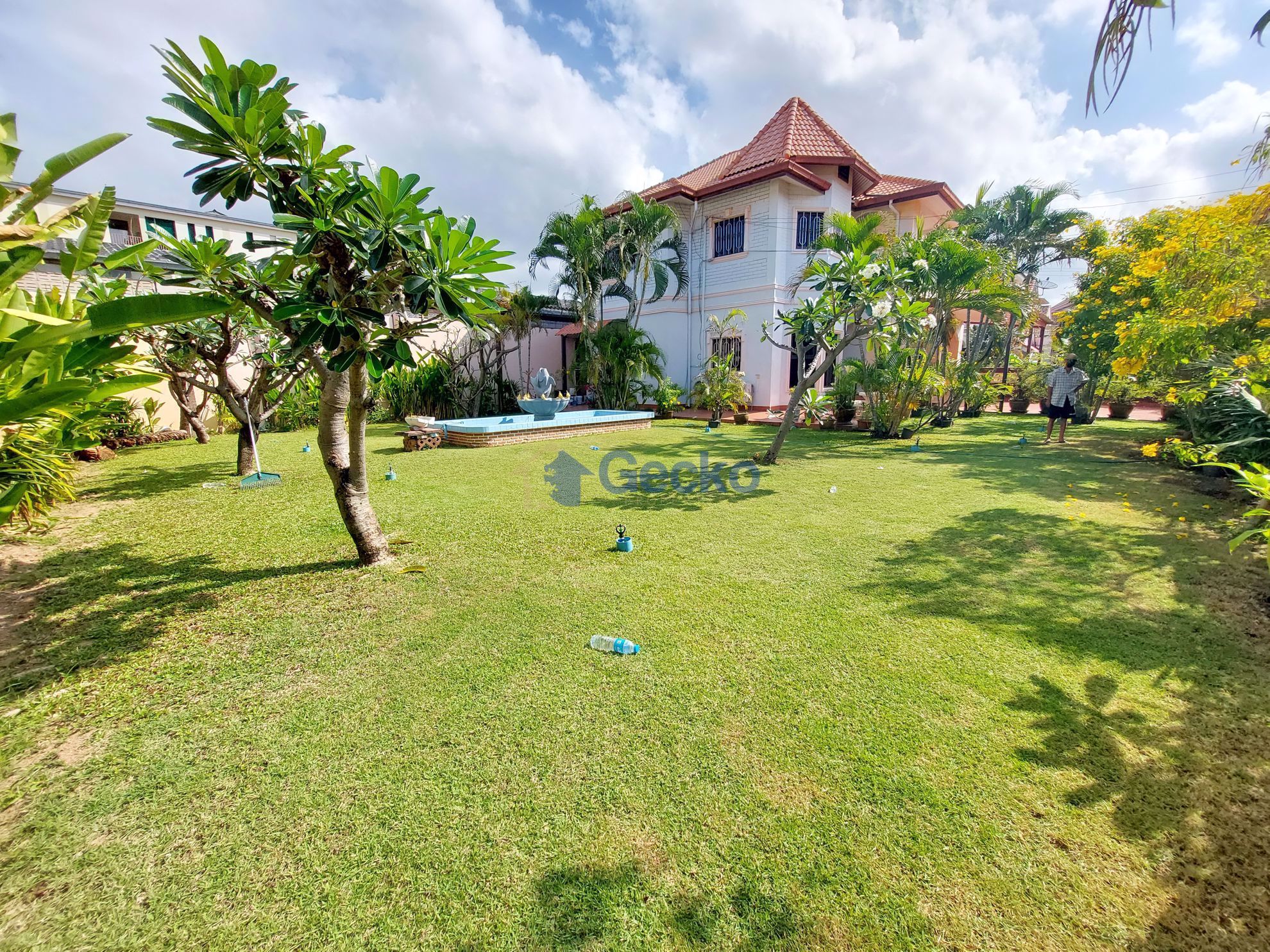 3 Bedroom House For Rent In Nong Prue, Chon Buri