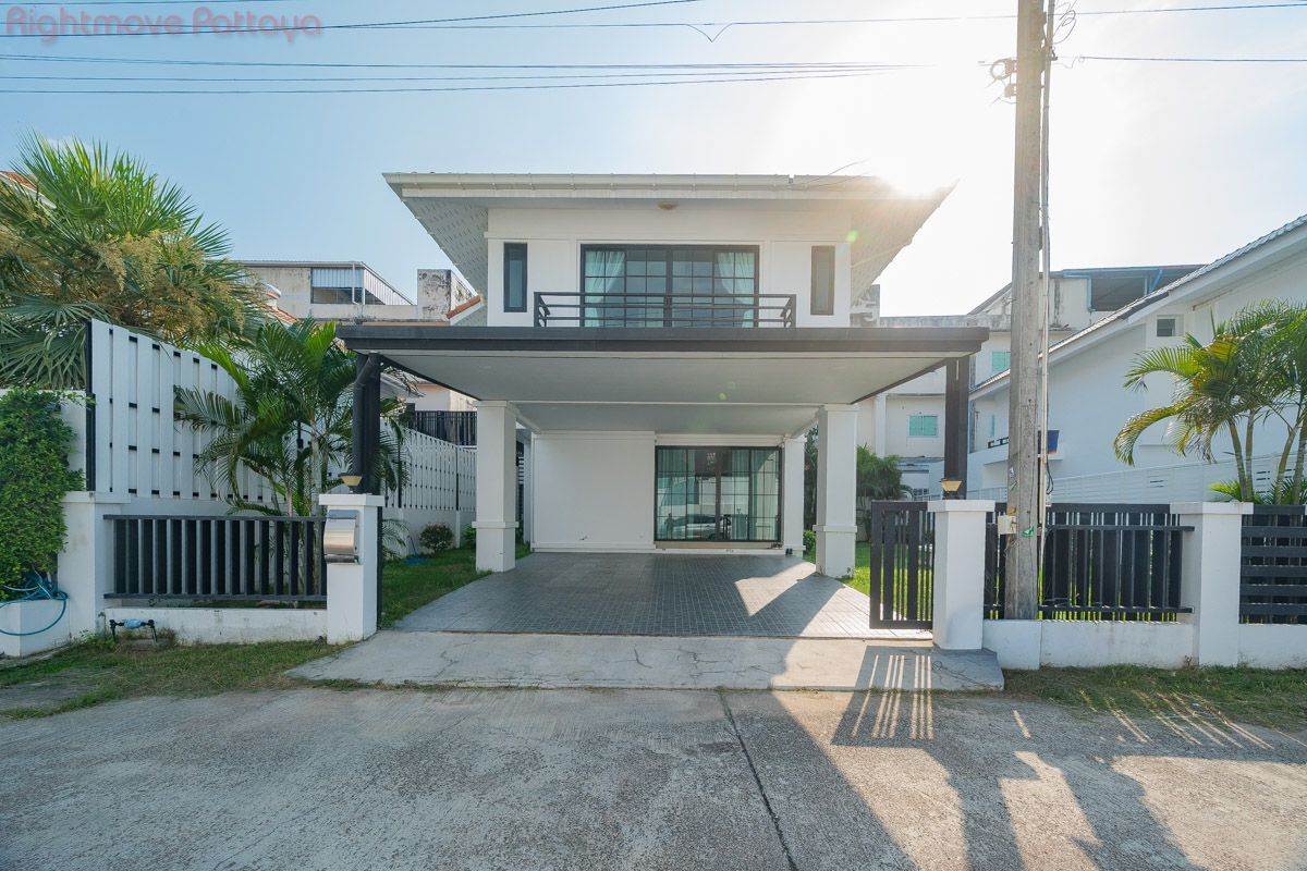 3 Bedroom House For Rent At T.w. City Home