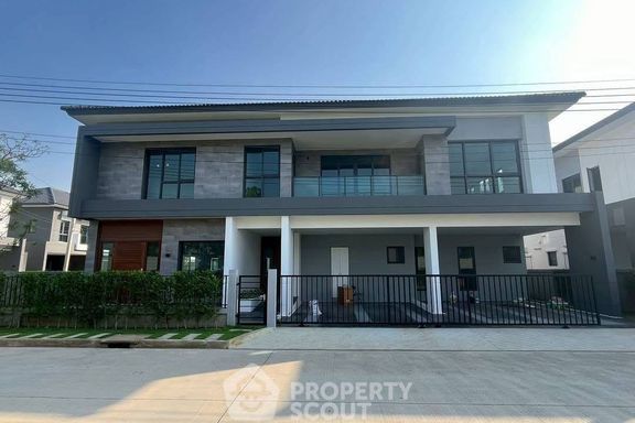 5 Bedrooms House for sale In The City Bangna Bang Kaeo Samut Prakan