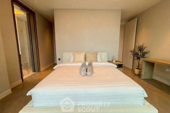 3 Bedrooms Condo for rent In 98 Wireless Lumphini Bangkok