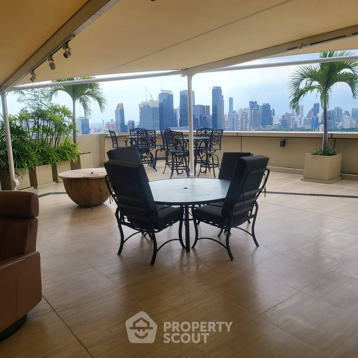 3 Bedrooms Condo for rent In Ashton Asoke Khlong Toei Nuea Bangkok