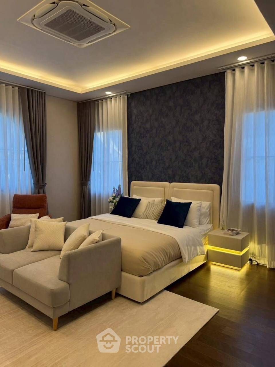4 Bedrooms House for rent In Setthasiri Phahol Watcharapol Tha Raeng Bangkok