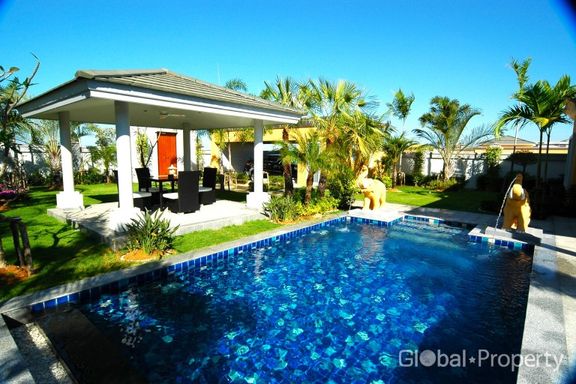 3 Bedrooms House for sale In Opus Estates At Siam Royal View Nong Prue Pattaya