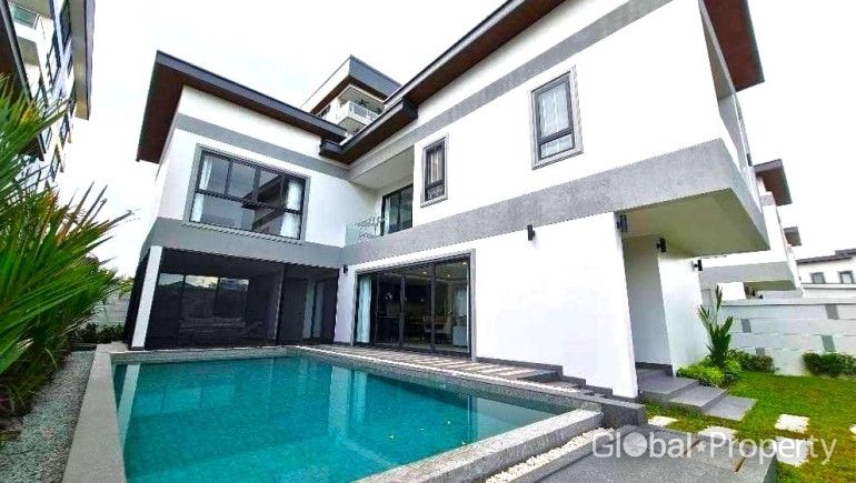 4 Bedrooms Condo for sale In Serenity Residence Jomtien Nong Prue Pattaya