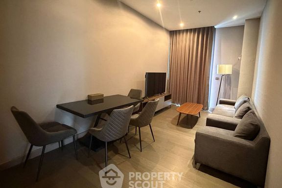 2 Bedrooms Condo for sale In The Esse At Singha Complex Bang Kapi Bangkok