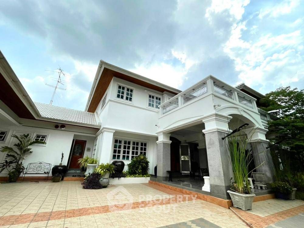 4 Bedrooms House for sale In Perfect Place Ramkhamhaeng 164 Min Buri Bangkok