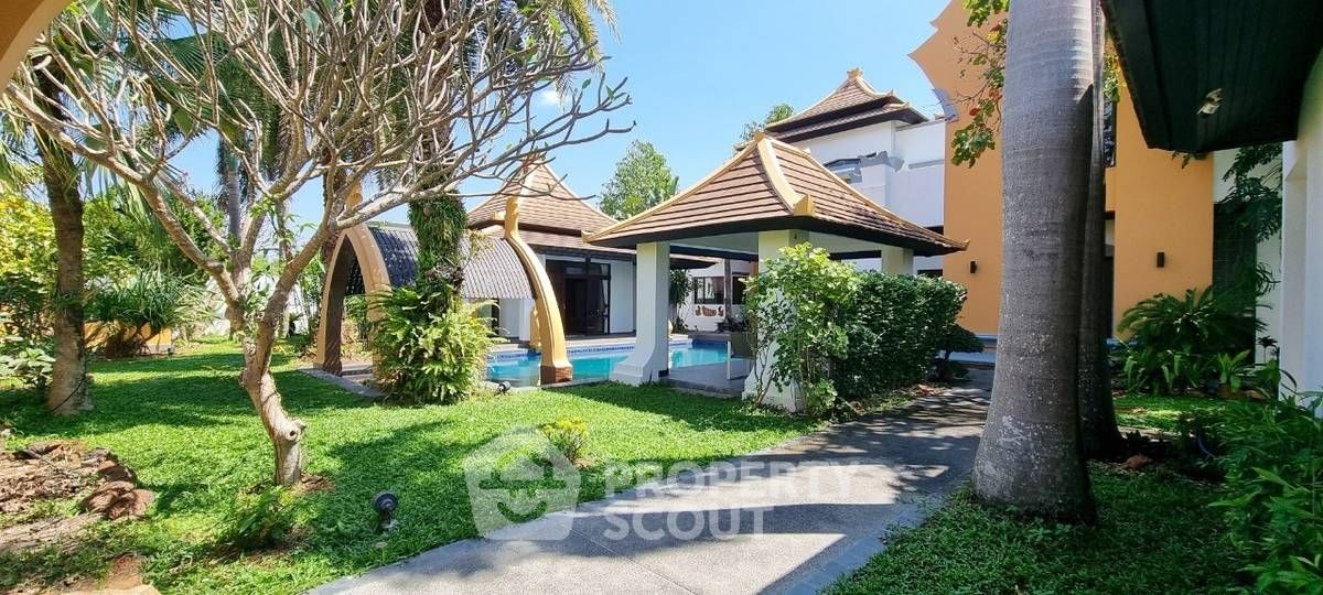 6 Bedrooms Villa for sale In Phutara Nong Prue Pattaya