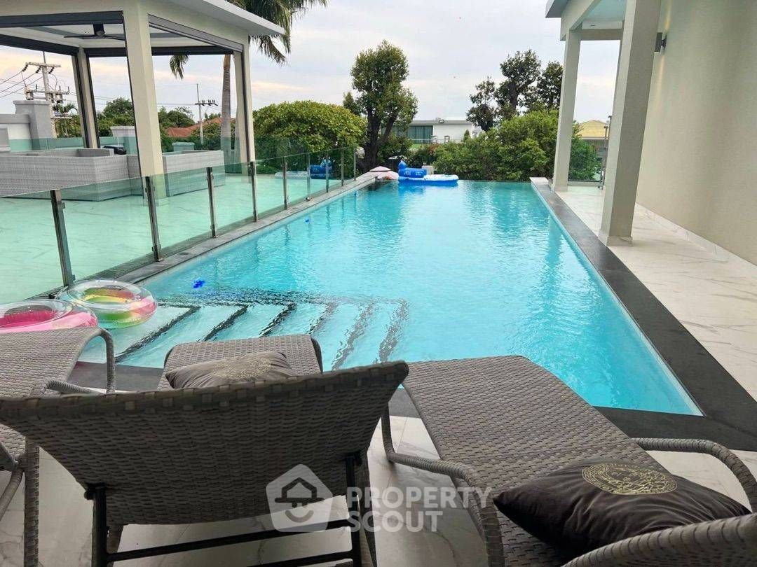 10 Bedrooms Villa for sale In Opus Estates At Siam Royal View Nong Prue Pattaya