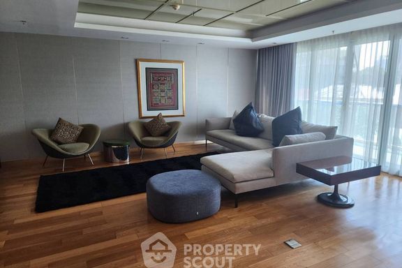 4 Bedrooms Condo for rent In Belgravia Residences Khlong Tan Bangkok