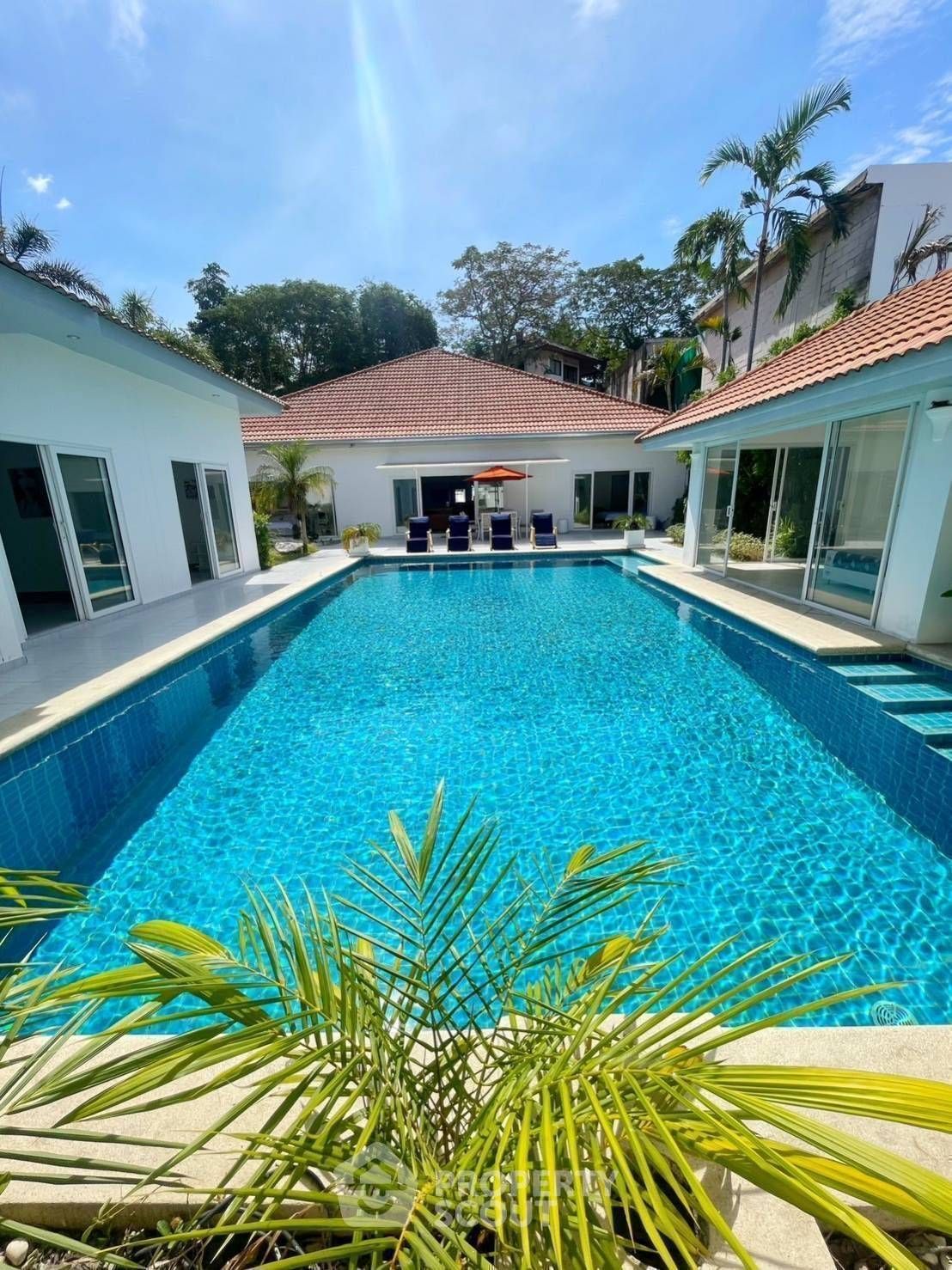 10 Bedrooms Villa for rent In Majestic Residence Nong Prue Pattaya