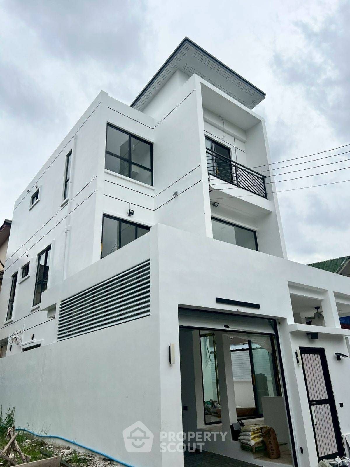 5 Bedrooms Townhouse for rent In Noble Tara Town In Town Phlapphla Bangkok