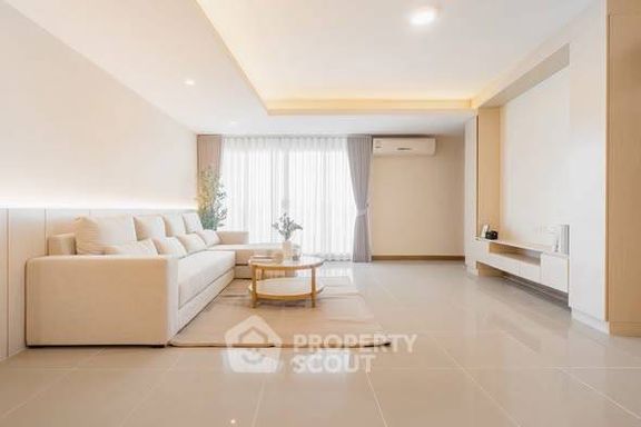 3 Bedrooms Condo for sale In Supalai River Resort Samre Bangkok