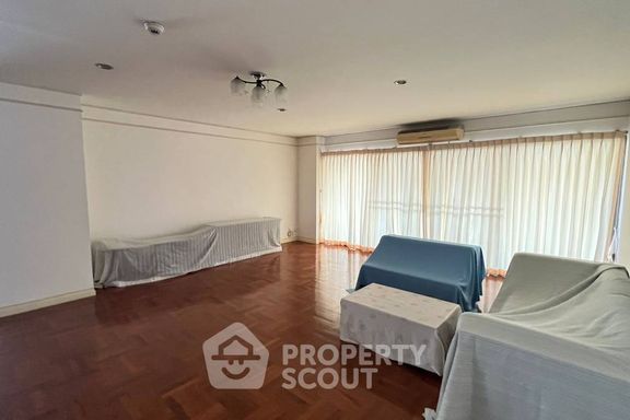 3 Bedrooms Condo for sale In Tower Park Khlong Toei Nuea Bangkok
