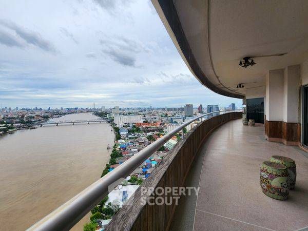 4 Bedrooms Condo for sale In Bangkok River Marina Bang Phlat Bangkok