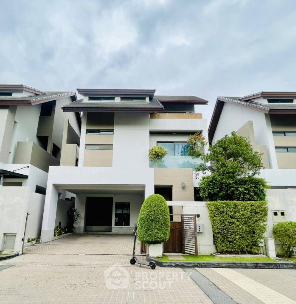 4 Bedrooms House for sale In Private Nirvana Residence North And East Khlong Chan Bangkok