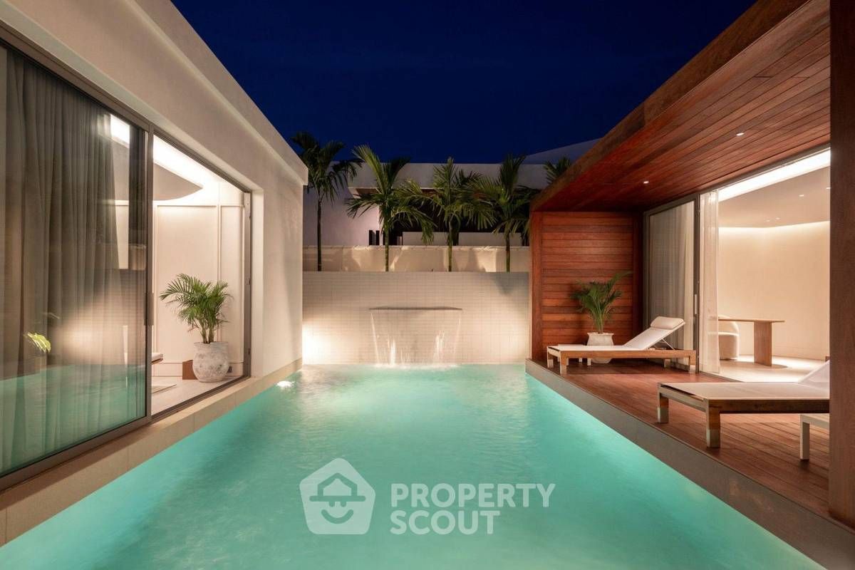 3 Bedrooms Condo for sale In Movenpick White Sand Beach Na Chom Thian Pattaya